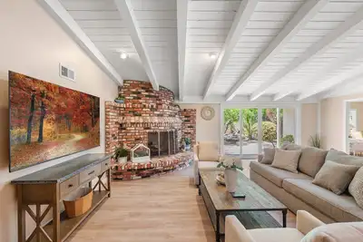 Image de Spacious 6-Bedroom Retreat 、Close to La Attractions 、Bbq 、Family-Friendly