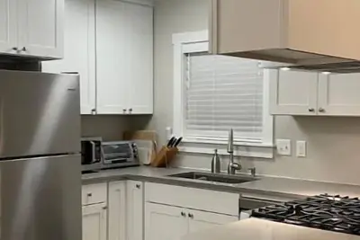 Image de Hendrix Park Skyline View-Walk to Uo, Hayward Field, and the famous Hendrix Park