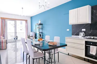 Exiles Bay - Camenzuli Apt 5, Sliema, Malta