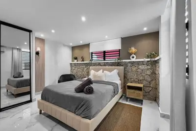 Image de Hyde Park #2 | Comfy Apt W/ Parking @ San Juan