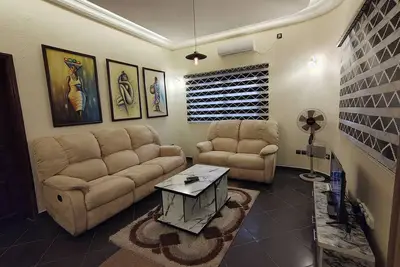 Chambre Deluxe King-Size à Akpakpa Cotonou Bénin