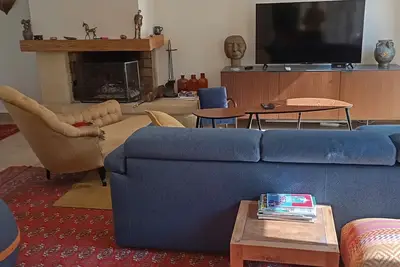 Image de maison confortable pour des vacances calmes proche des commerces et de la mer