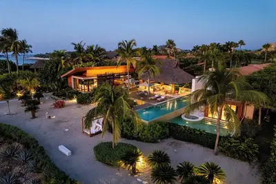 Image de Villa Samba: 6br Estate, Full Staff & Golf Cart