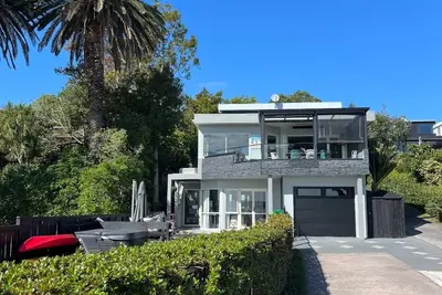 Image de Stylish Home in Quiet Cul-de-Sac