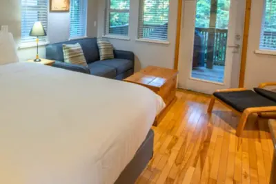 Image de Rising Tide Cabin - Steps from Little Beach