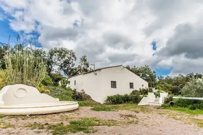 Image de 2. 5 km from Higuera de la Sierra. Ideal house for families