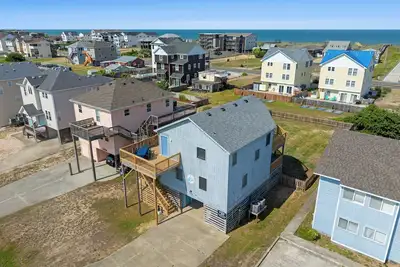 Image de Ruff Waves Retreat: Oceanside Cottage w/ Luggage Lift & Private Spa; Pets Ok!