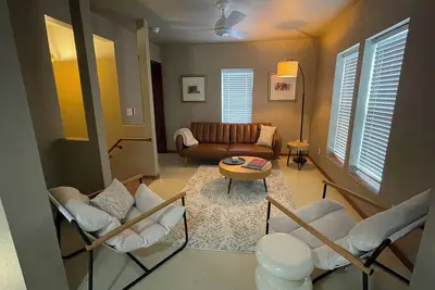 Image de Cozy 2-bedroom apartment in Warren with Ac, WiFi