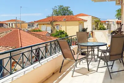 Filiatra Hidden Gem Modern Escape w Stunning Views