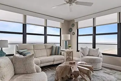 Beachfront Condo with Gulf Views in Venice