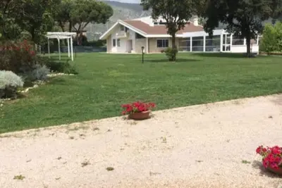 Image de Artemide Resort, villa al mare con vasca idromassaggio