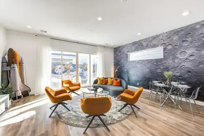 Image de Cozy 3bd Space-Inspired Home - Patio Lounge & Bbq