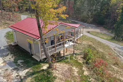 Image de Mountaineer cabin at Black Owl Hollow Atv Campground in Bluefield near HMTs