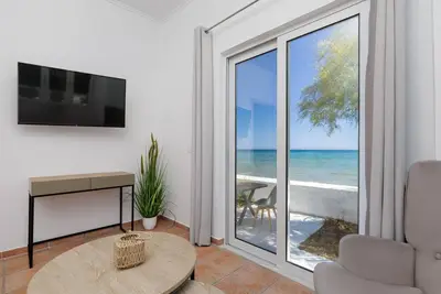 Image de Aliki's Summerhouse 2