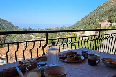 Image de T2 vue mer & montagnes au coeur du golfe de Porto classé à l'Unesco