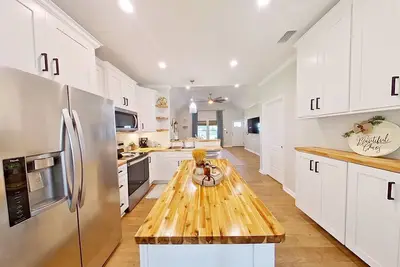 Image de Bella's Charming Cottage in historic Thomasville, Ga