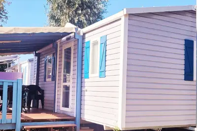 Image de Location mobil home 4/6 personnes dans camping 4 étoiles au bord de mer à Hyères