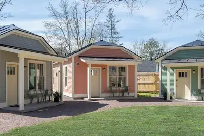 Image de Group Getaway: 3 New Cottages - Fully Registered & Licensed