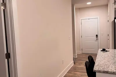 Image de Charming 1-bedroom apartment in fabulous Durham with Ac, WiFi, fitness room