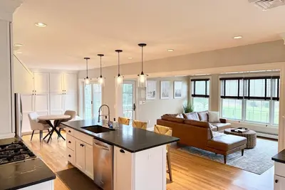 Image de Fabulous 5-bedroom house with a pool in Portsmouth