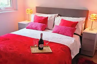 Image de Your Comfy London Nest – Sleeps 4