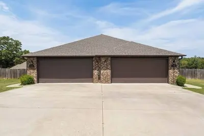 Image de The Chaffee Cottage - near Ache, Fort Chaffee, and Rogers Avenue