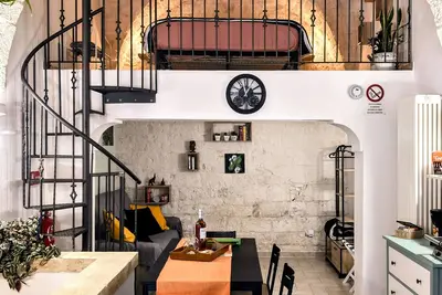 Image de La Kasetta, 80m2: 2 floors+loft