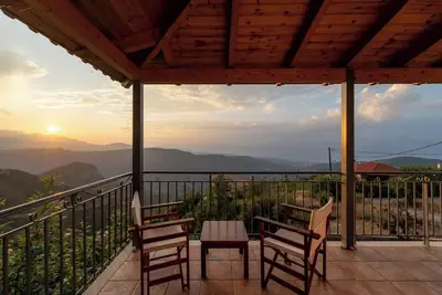 Image de Petros House Fantastic View By Greece Apartments