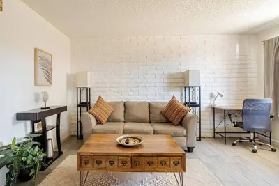 Image de Cozy Condo Near Westgate • Private Yard • Pet-Friendly!