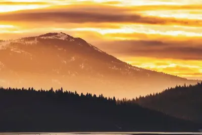 Image de Darling 2-bedroom house on golf course at Lake Almanor West