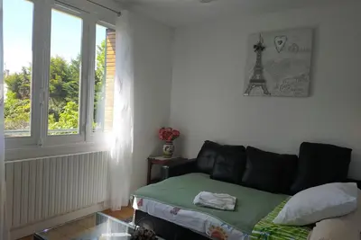 Image de Appartement Calme avec Jardin et Triple Exposition à Chatou