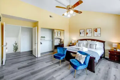 Image de 5br Hillside Villa + Pools + Game Room #TravelSGV