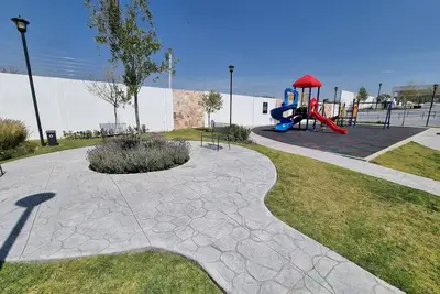 Image de Spacious House With Swimming Pool, Wi-Fi, Full Kitchen, Parking, Up To 11 Guests