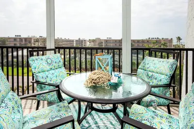 Image de Waterfront condo on Sanibel island - minutes to the beach - Sandpebble 4e