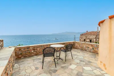 Image de Maison d'hôtes 'Goulas' avec vue sur la mer, Wi-Fi et climatisation