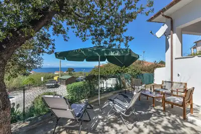 Image de Maison de vacances 'Costa Del Sole' avec vue sur la mer, terrasse privée et Wi-Fi