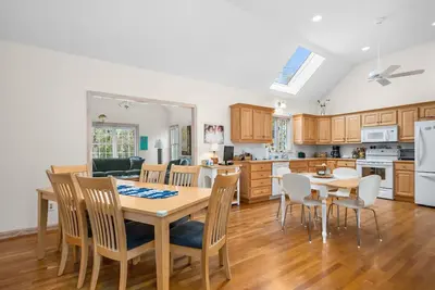 Image de Roomy 3 Bedroom Home - Perfect for Families!