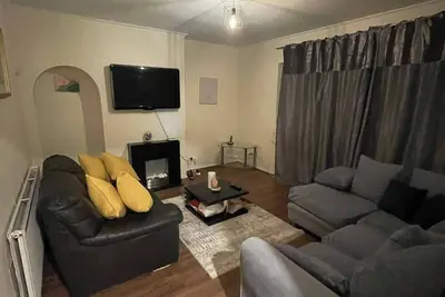 Image de 3 Bedrooms - 6 Guests - Parking - Fireplace - Bbq