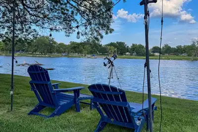 Image de Steps to Rock River + Arcade + Massage Chair + Firepit + Game Board Table