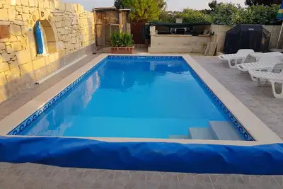 Rustic Villa with Pool, Sleeps 6 & Terrace
