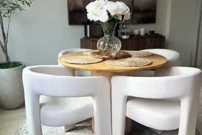 Image de Charming and Cozy Home Away From Home!