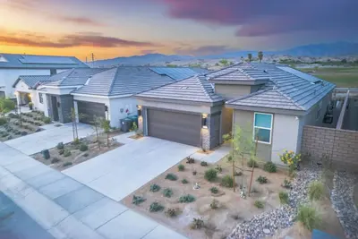 Image de Serene Poolside Retreat, Sunset View & Patio Life