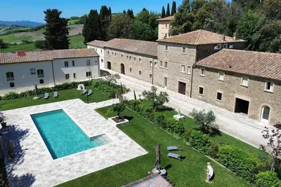 Borgo Ariano 20 – Appartement avec piscine
