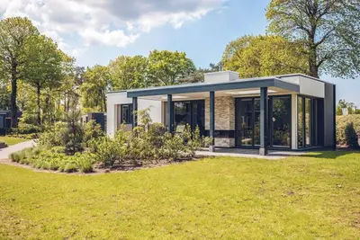 Image de Maison luxueuse entièrement meublée avec sauna