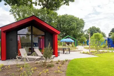 Image de Petite maison moderne à Voorthuizen près du lac