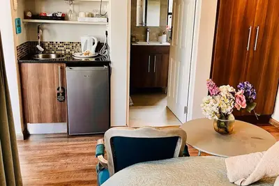 Image de Charming 1-bedroom cottage in fantastic Cape Town with Ac, WiFi