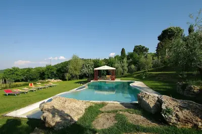 Image de Villa à Montepulciano avec 7 chambres à coucher, 15 couchages