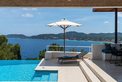 Villa à Sant Joan De Labritja avec 3 chambres à coucher, 6 couchages