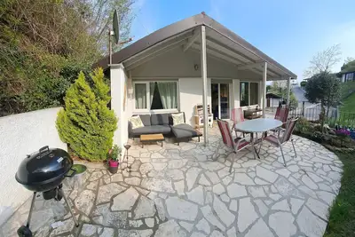 Image de Cozy bungalow for 4 people in the mountains of Tignale. Dog friendly!