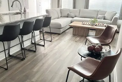 Image de Charming Townhouse luxury - Brand New & Great Location